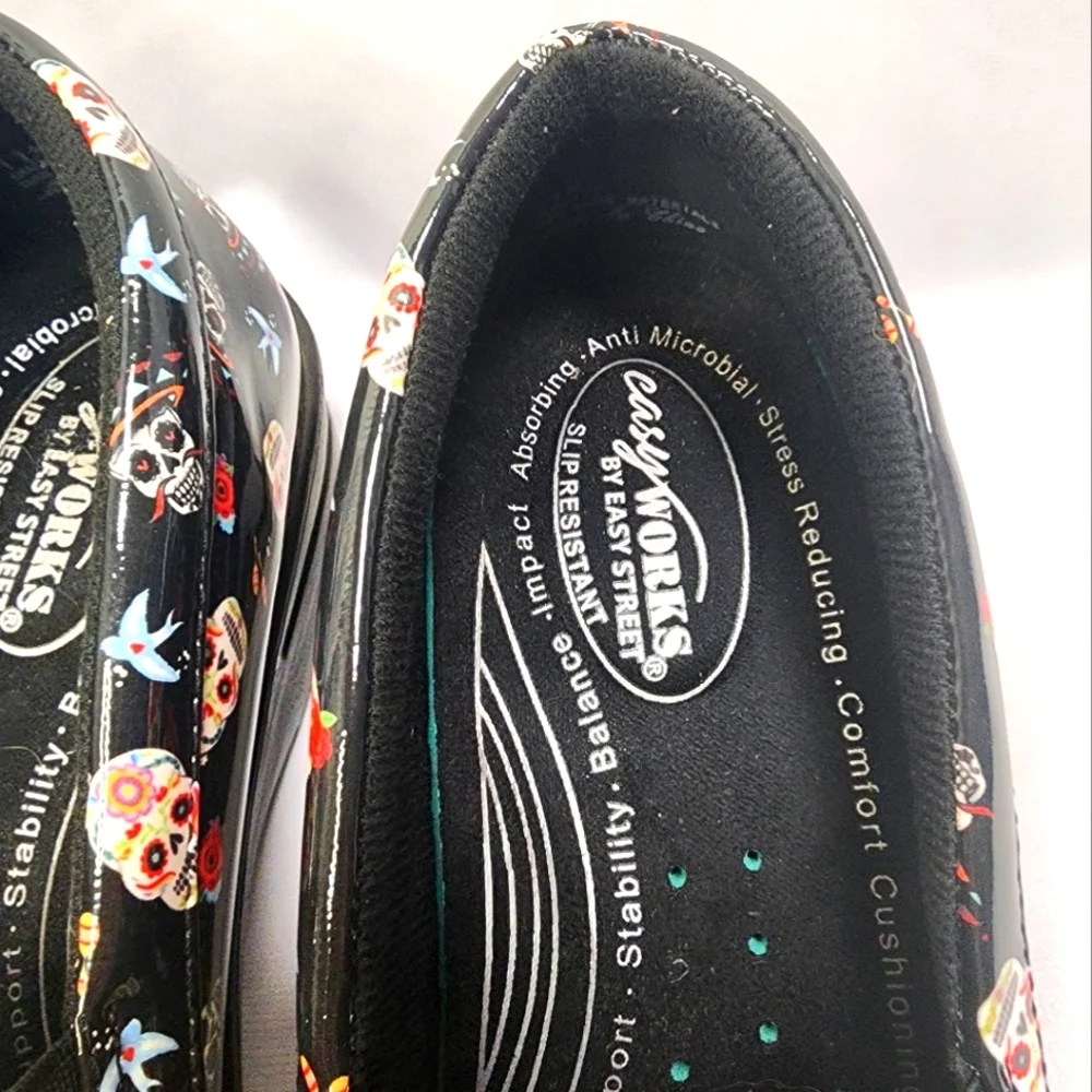 Easy Works By Easy Street Women's Black Skull Shoes - Picture 5 of 15